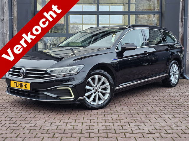 Volkswagen Passat - Variant 1.4 TSI PHEV GTE Business Premium | LED Matrix | Virtual | Stoelverwarming | ACC | Park Assist | Travel Assist | Camera | Side Assist |