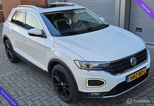 Volkswagen T-Roc - 1.5 TSI Sport Pano LMV