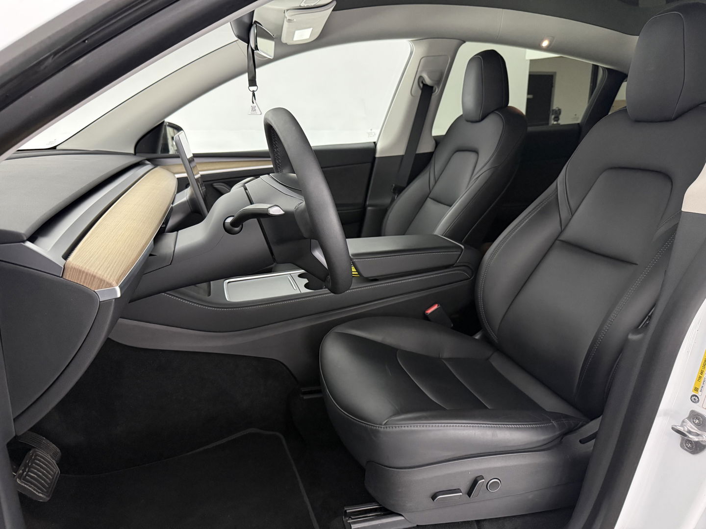 Tesla Model Y Long Range AWD 75 kWh | SOH 89% | Snelladen | Autopilot | Pano | Memory | Camera | Stoel/Stuurverw.