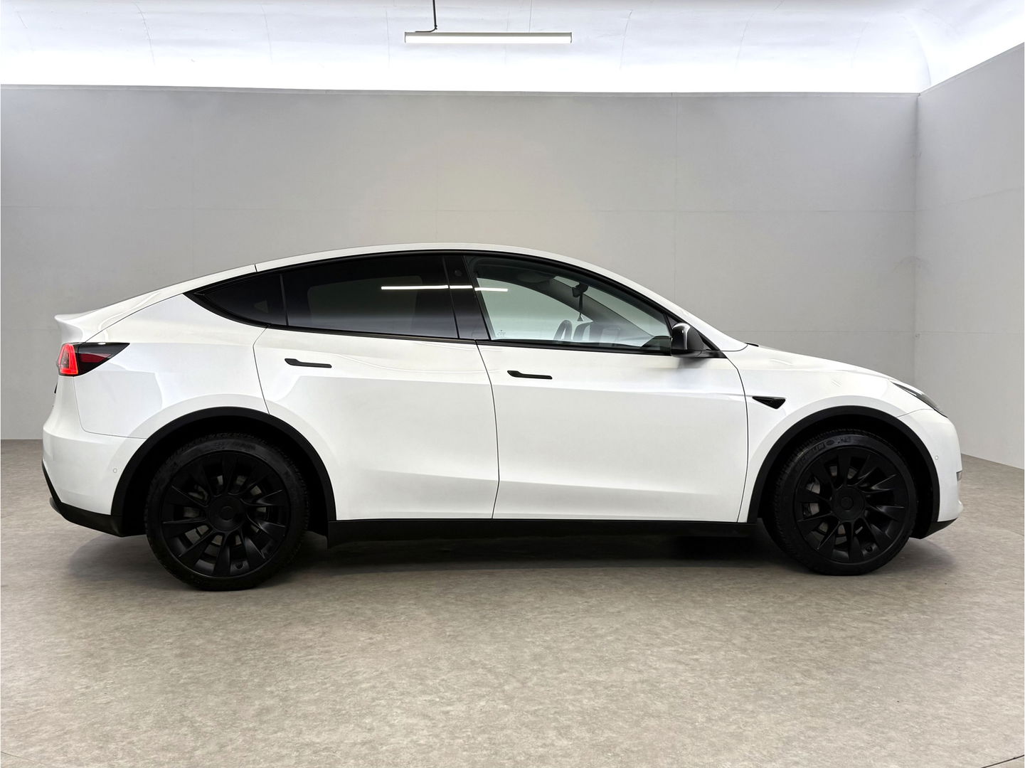 Tesla Model Y Long Range AWD 75 kWh | SOH 89% | Snelladen | Autopilot | Pano | Memory | Camera | Stoel/Stuurverw.