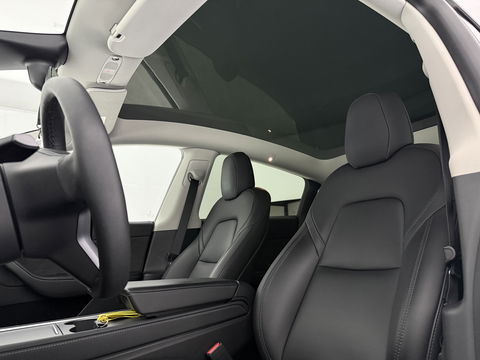 Tesla Model Y Long Range AWD 75 kWh | SOH 89% | Snelladen | Autopilot | Pano | Memory | Camera | Stoel/Stuurverw.