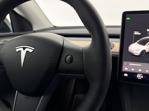 Tesla Model Y Long Range AWD 75 kWh | SOH 89% | Snelladen | Autopilot | Pano | Memory | Camera | Stoel/Stuurverw.