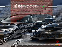 BMW 3 Serie - Touring 330e M-Sport Pano ACC Trekh H/K HUD 19inch Stuurverw