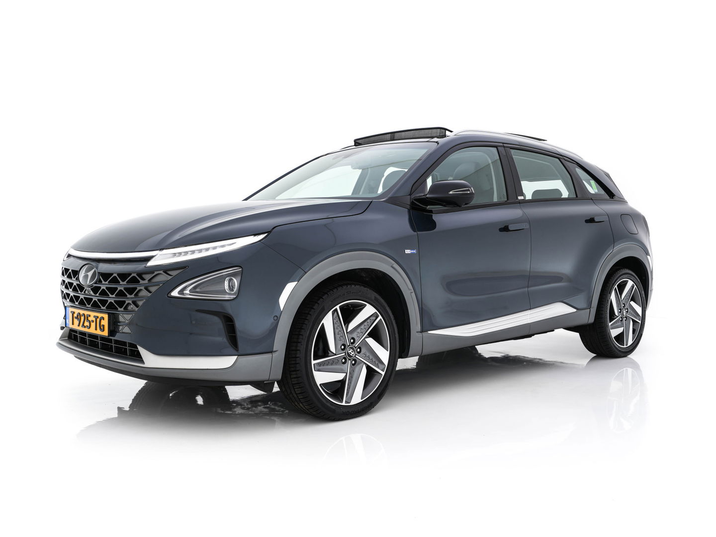 Hyundai NEXO FCEV Plus Pack [ HYDROGENIUM ] (INCL-BTW) *PANO | LEATHER | KRELL-SOUNDSYSTEM | NAVI-FULLMAP | ADAPT.CRUISE |  FULL-LED | KEYLESS | DAB | DIGI-COCKPIT | TOP-VIEW | SHIFT-PADDLES | COMFORTSEATS | 19"ALU*