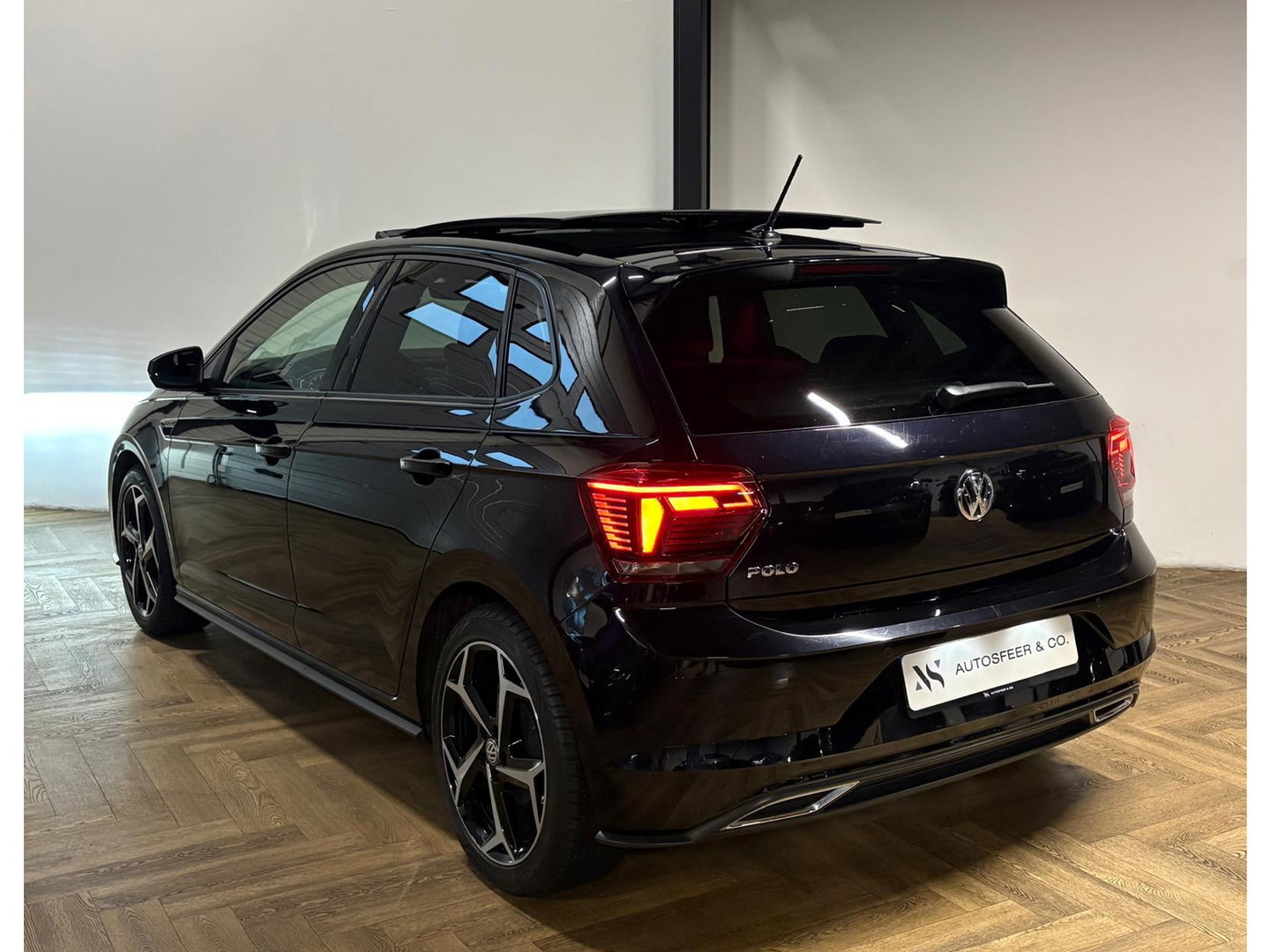 Volkswagen Polo 1.0 TSI R-Line PANO KEYLESS BEATS VOL'