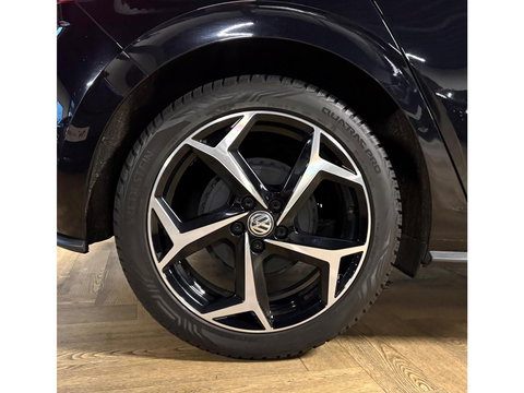 Volkswagen Polo 1.0 TSI R-Line PANO KEYLESS BEATS VOL'