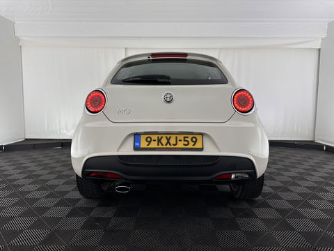 Alfa Romeo MiTo 1.3 JTDM ECO DISTINCTIVE *LEATHER | NAVI-FULLMAP | SPORTSEATS | ECC | RED-BRAKECALIPERS | CARBON-INLAY | PDC | CRUISE | 17''ALU*