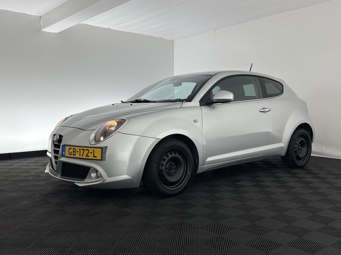 Alfa Romeo MiTo 1.3 JTDM ECO JUNIOR *LEATHER | NAVI-FULLMAP | SPORTSEATS | ECC | AUDIOSYSTEEM-DIGITAL |  PDC | PRIVACYGLASS | CRUISE*
