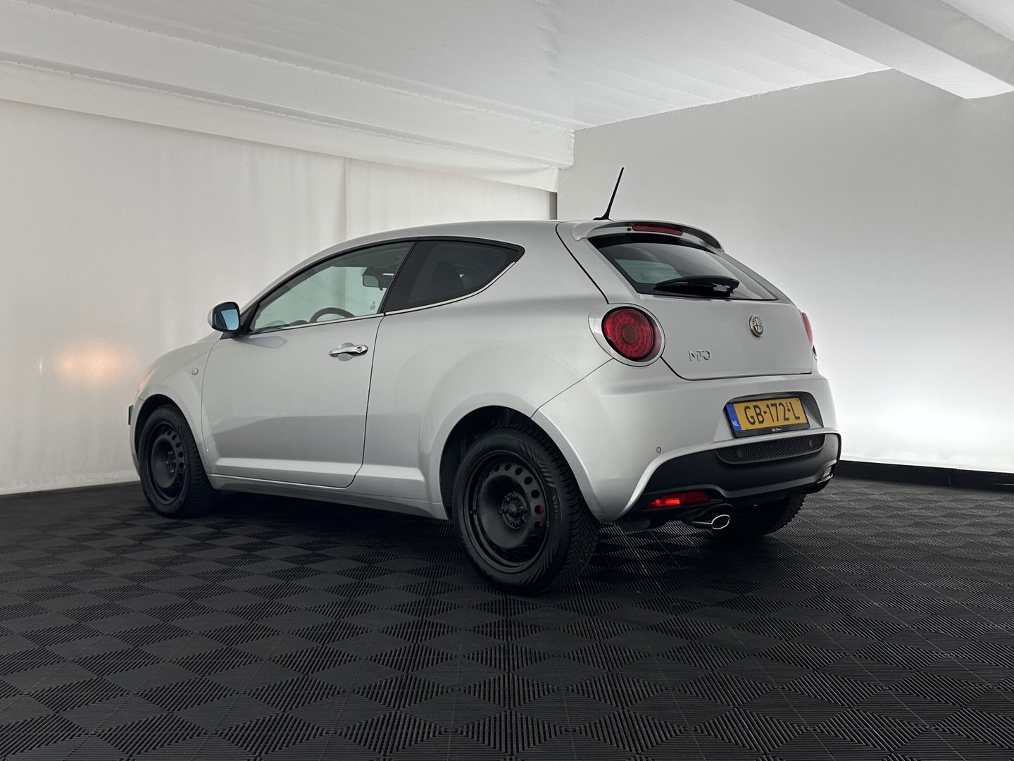 Alfa Romeo MiTo 1.3 JTDM ECO JUNIOR *LEATHER | NAVI-FULLMAP | SPORTSEATS | ECC | AUDIOSYSTEEM-DIGITAL |  PDC | PRIVACYGLASS | CRUISE*