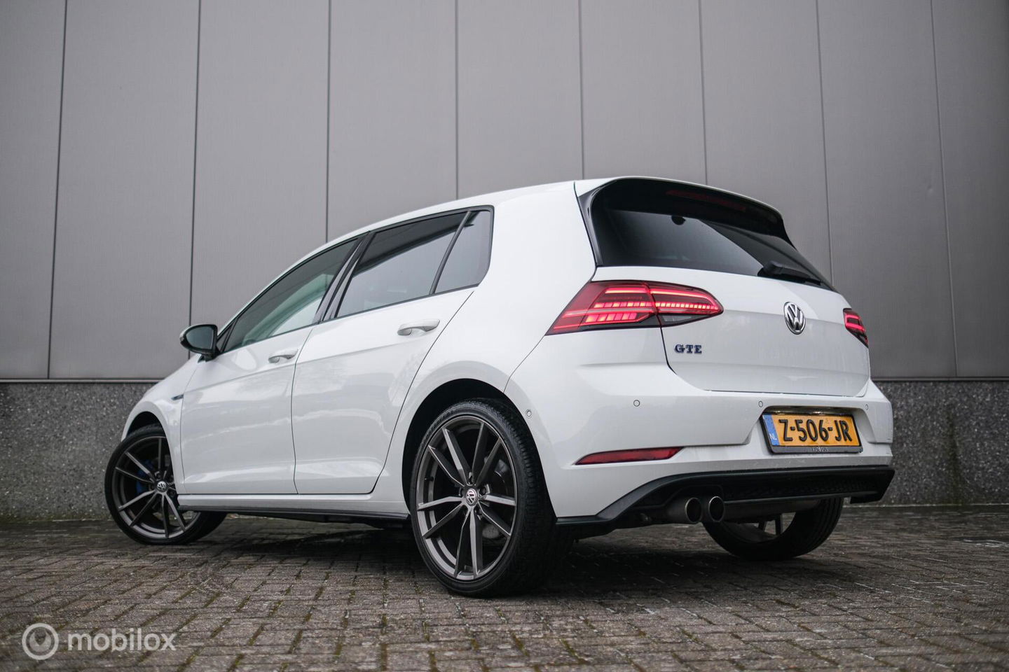 Volkswagen Golf 7.5 GTE PHEV | Pretoria's | Virtual cockpit | LED | Stoelverwarming | NAP NL auto | winter + zomer set |