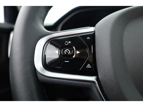 Volvo V90 2.0 T6 Plug-in hybrid AWD Ultra Dark | Pano-dak | Head-up | 360 camera | Elek. stoelen | H&K Audio |