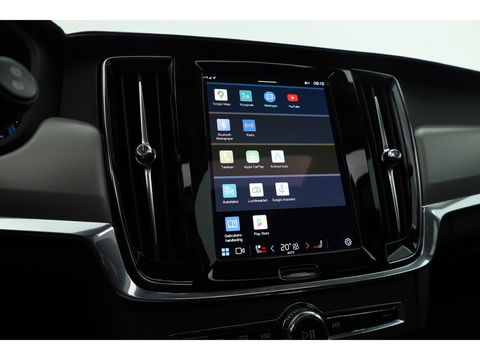 Volvo V90 2.0 T6 Plug-in hybrid AWD Ultra Dark | Pano-dak | Head-up | 360 camera | Elek. stoelen | H&K Audio |