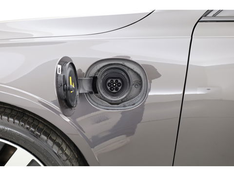 Volvo V90 2.0 T6 Plug-in hybrid AWD Ultra Dark | Pano-dak | Head-up | 360 camera | Elek. stoelen | H&K Audio |