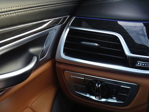 BMW 7 Serie 750Li LANG V8 449PK xDr. High Exec / M-Individual / Bowers & Wil