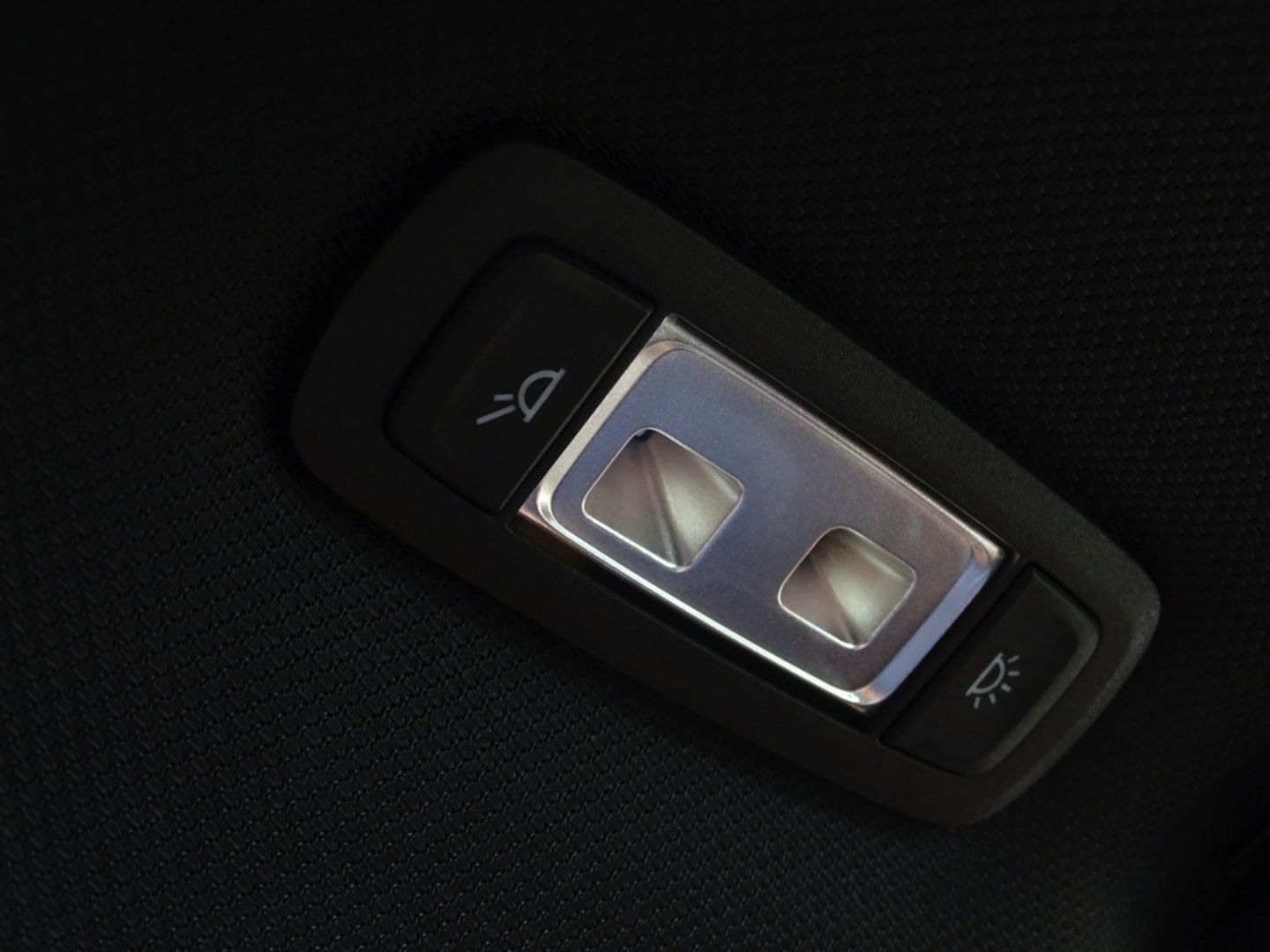 BMW 7 Serie 750Li LANG V8 449PK xDr. High Exec / M-Individual / Bowers & Wil