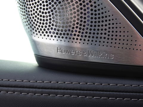 BMW 7 Serie 750Li LANG V8 449PK xDr. High Exec / M-Individual / Bowers & Wil