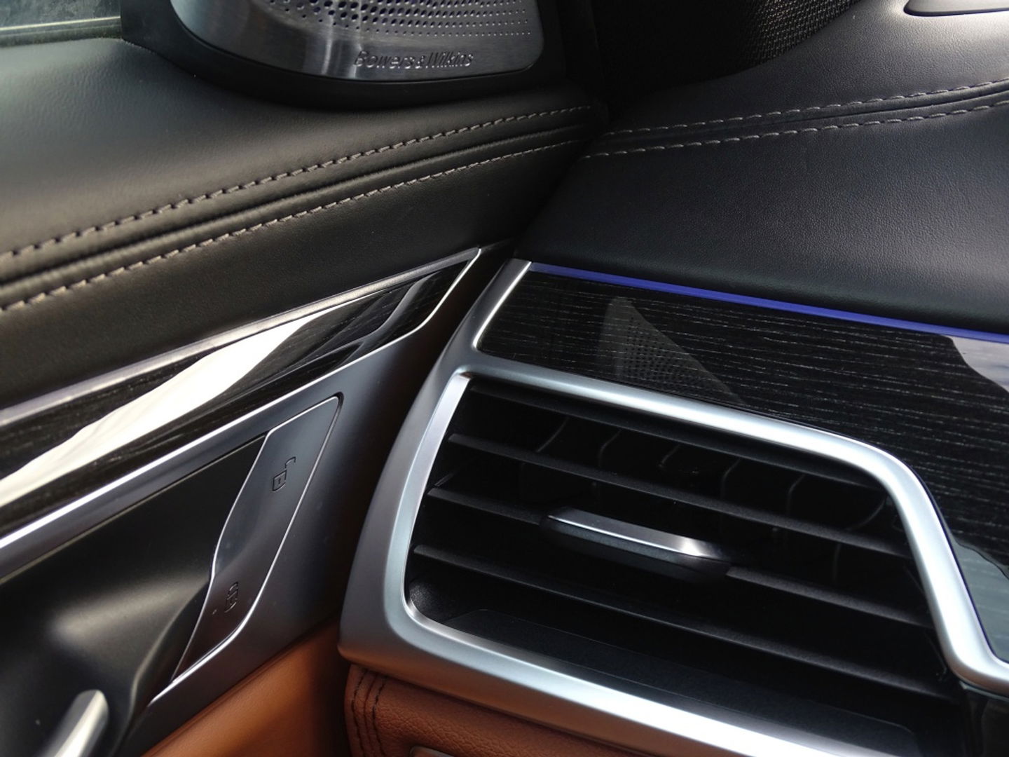 BMW 7 Serie 750Li LANG V8 449PK xDr. High Exec / M-Individual / Bowers & Wil