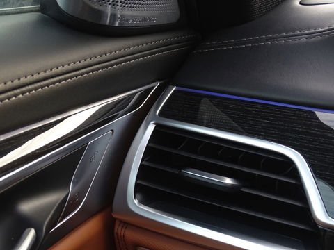 BMW 7 Serie 750Li LANG V8 449PK xDr. High Exec / M-Individual / Bowers & Wil