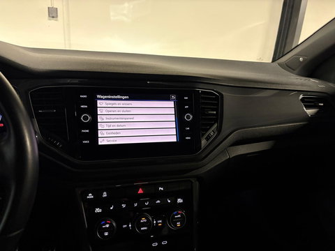 Volkswagen T-Roc 1.5 TSI R-Line PANO KEYLESS CAM BEATS