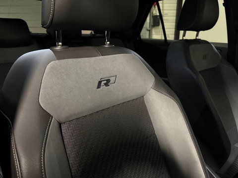 Volkswagen T-Roc 1.5 TSI R-Line PANO KEYLESS CAM BEATS