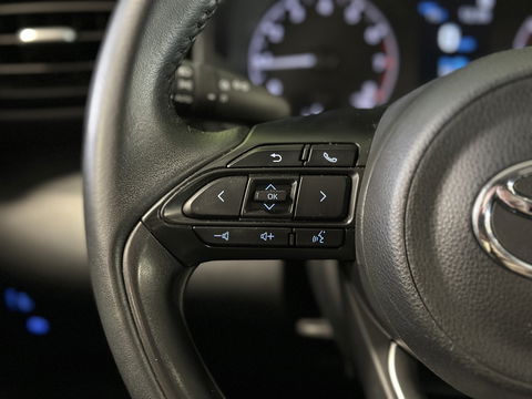 Toyota Yaris 1.0 VVT-i Active | Origineel Nederlands! | Adaptieve Cruise Control | Achteruitrijcamera | Apple Carplay | Android Auto | Lane Assist | Airconditioning | Isofix