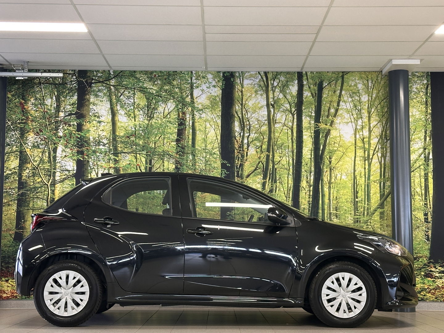 Toyota Yaris 1.0 VVT-i Active | Origineel Nederlands! | Adaptieve Cruise Control | Achteruitrijcamera | Apple Carplay | Android Auto | Lane Assist | Airconditioning | Isofix