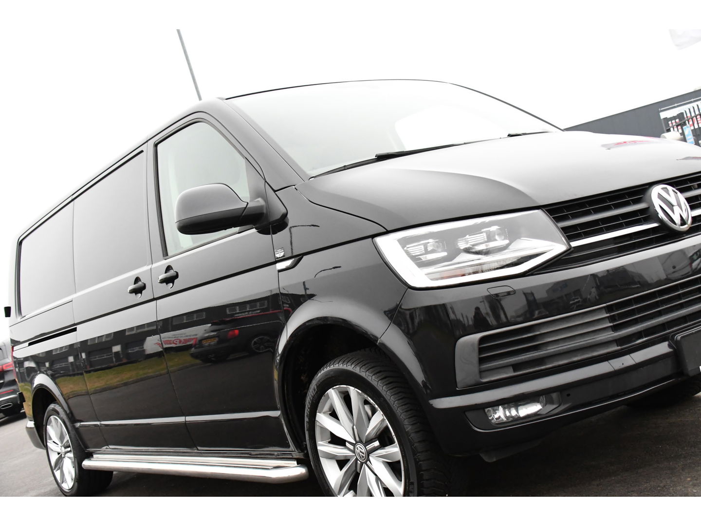 Volkswagen Transporter 2.0 TDI L2H1 Highline Cruise, Carplay, LED, 150pk, 2 x Schuifdeur,  Automaat, Trekhaak, Uniek!