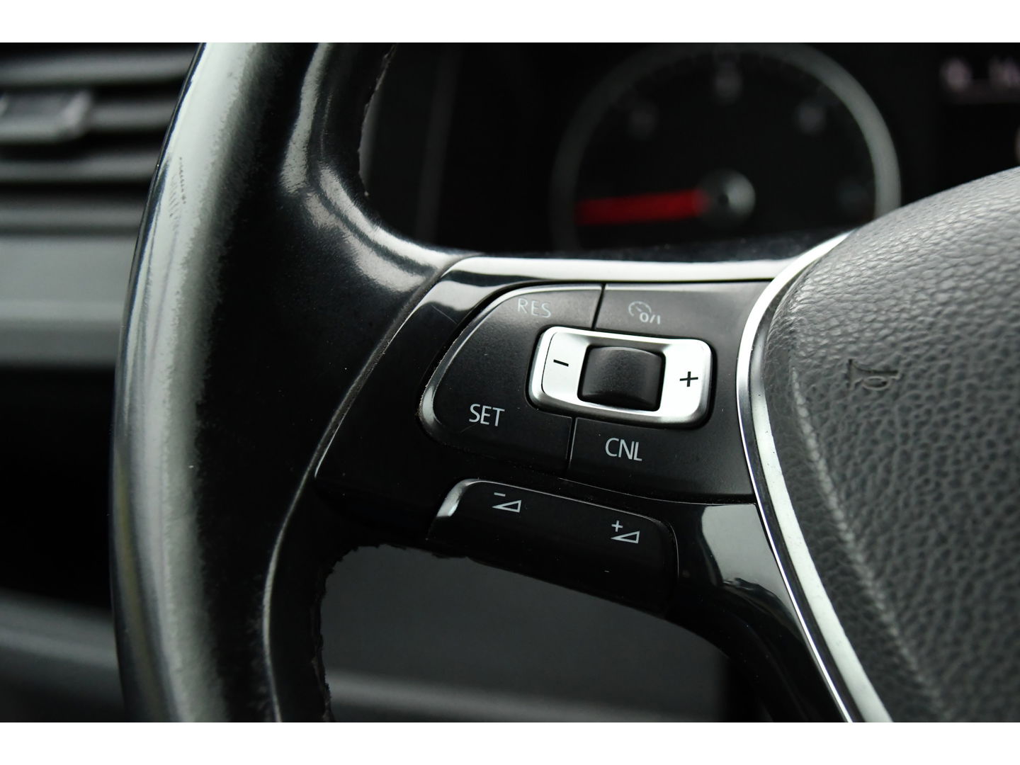 Volkswagen Transporter 2.0 TDI L2H1 Highline Cruise, Carplay, LED, 150pk, 2 x Schuifdeur,  Automaat, Trekhaak, Uniek!