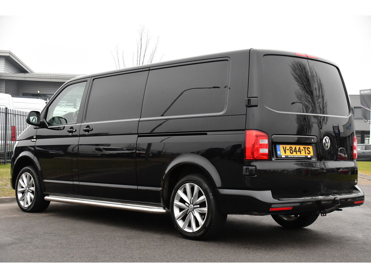 Volkswagen Transporter 2.0 TDI L2H1 Highline Cruise, Carplay, LED, 150pk, 2 x Schuifdeur,  Automaat, Trekhaak, Uniek!