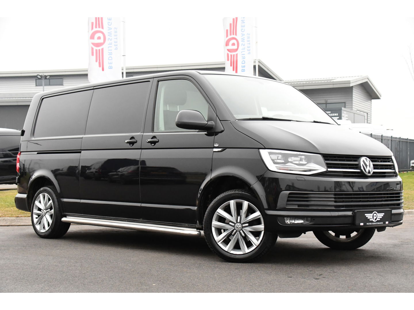 Volkswagen Transporter 2.0 TDI L2H1 Highline Cruise, Carplay, LED, 150pk, 2 x Schuifdeur,  Automaat, Trekhaak, Uniek!