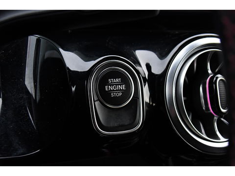 Mercedes-Benz GLA 250 e AMG Line Adaptieve Cruise, Virtual, 360 Camera, Burmeister, Carplay, Stoelverwarming, LED, Uniek!