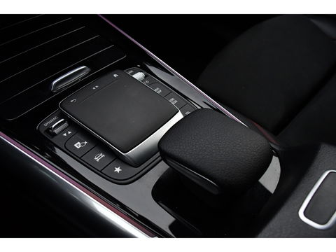 Mercedes-Benz GLA 250 e AMG Line Adaptieve Cruise, Virtual, 360 Camera, Burmeister, Carplay, Stoelverwarming, LED, Uniek!