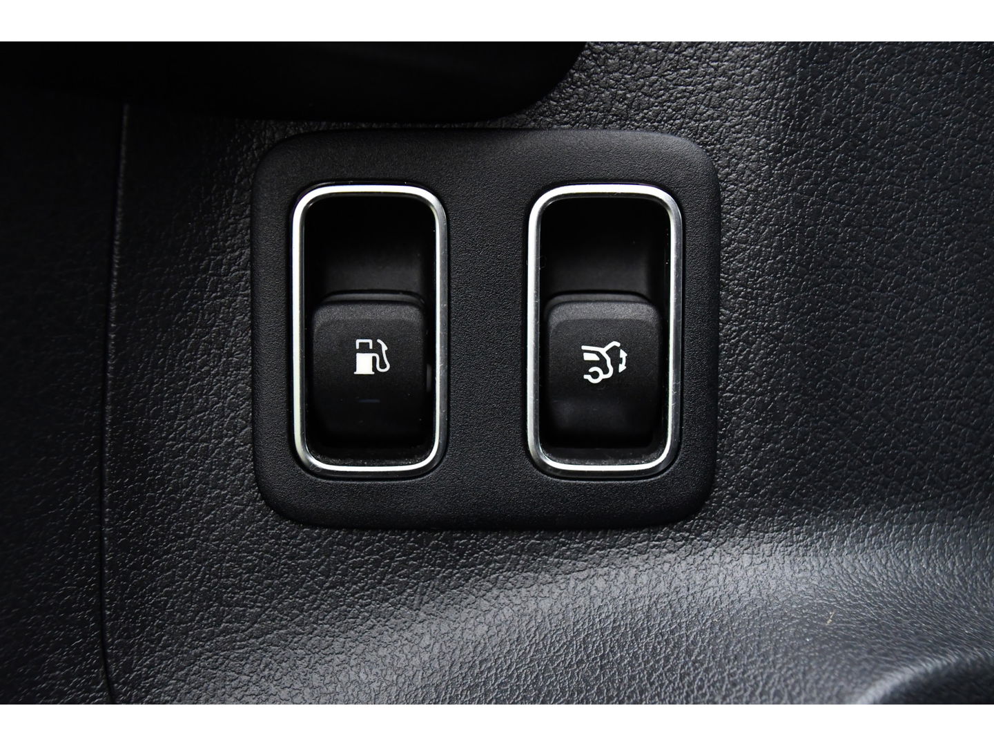 Mercedes-Benz GLA 250 e AMG Line Adaptieve Cruise, Virtual, 360 Camera, Burmeister, Carplay, Stoelverwarming, LED, Uniek!