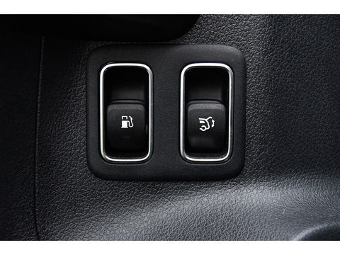 Mercedes-Benz GLA 250 e AMG Line Adaptieve Cruise, Virtual, 360 Camera, Burmeister, Carplay, Stoelverwarming, LED, Uniek!