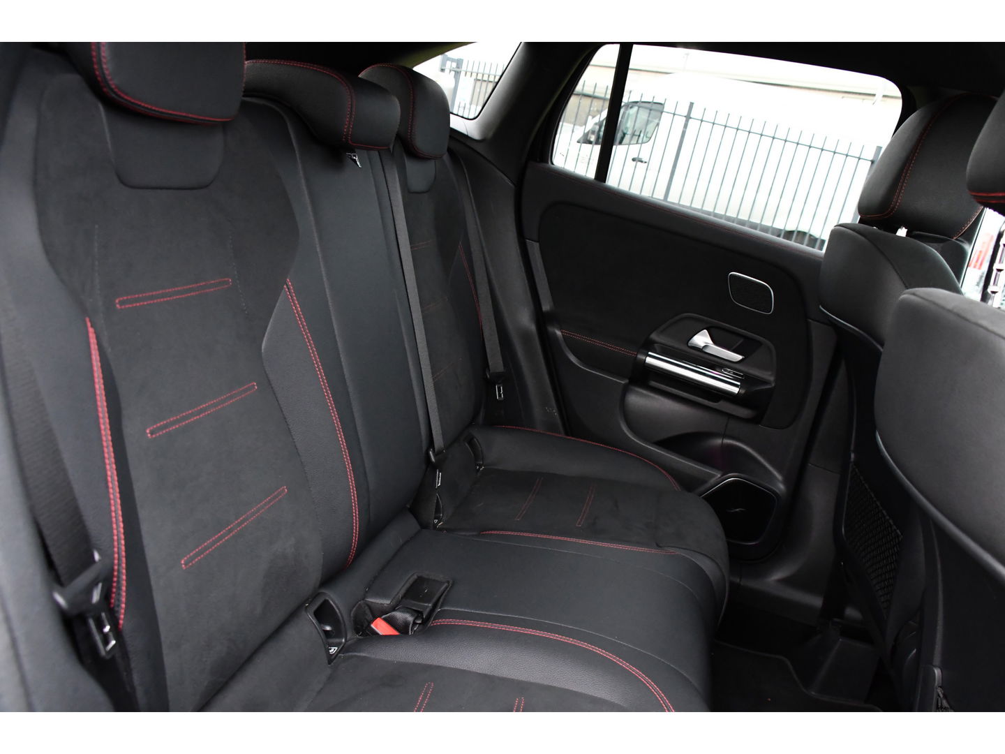 Mercedes-Benz GLA 250 e AMG Line Adaptieve Cruise, Virtual, 360 Camera, Burmeister, Carplay, Stoelverwarming, LED, Uniek!