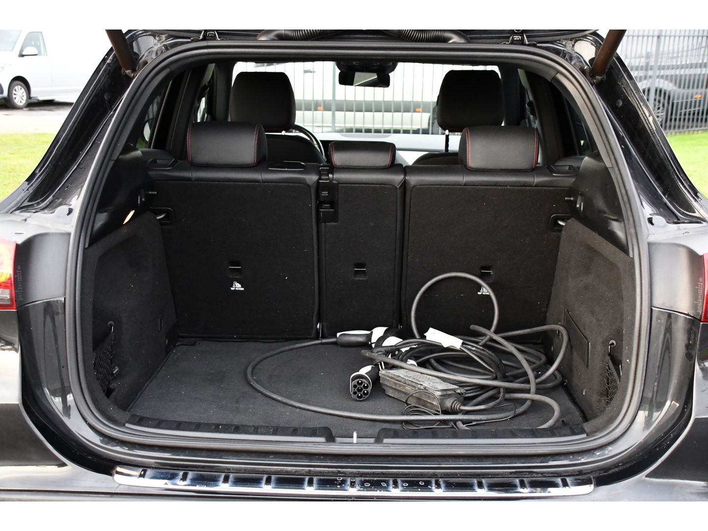 Mercedes-Benz GLA 250 e AMG Line Adaptieve Cruise, Virtual, 360 Camera, Burmeister, Carplay, Stoelverwarming, LED, Uniek!