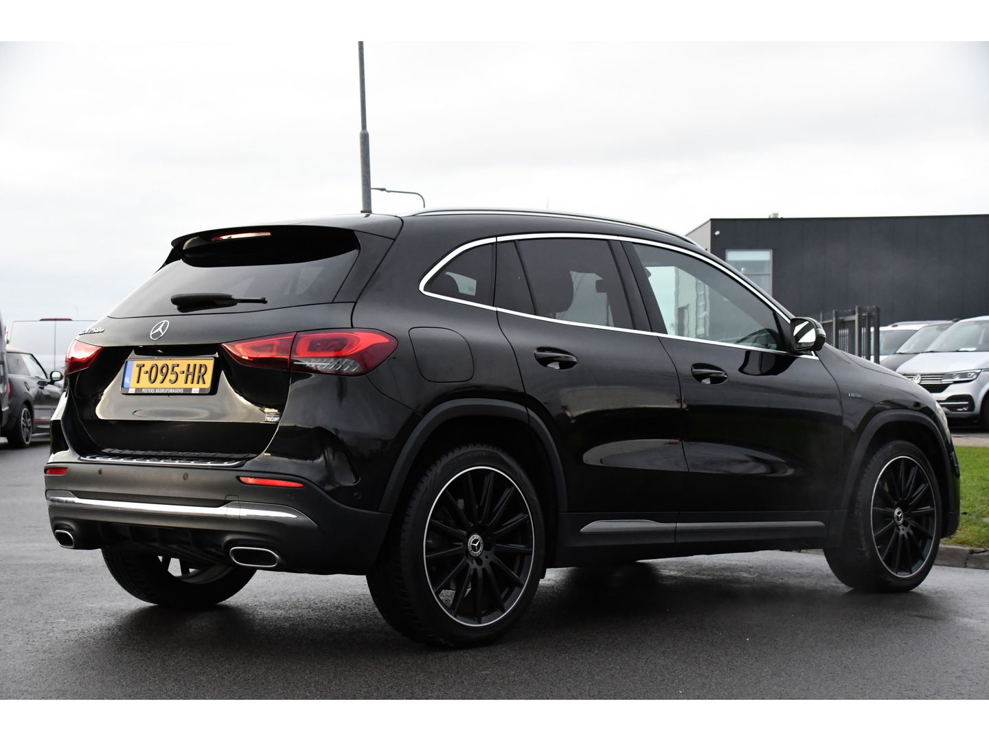 Mercedes-Benz GLA 250 e AMG Line Adaptieve Cruise, Virtual, 360 Camera, Burmeister, Carplay, Stoelverwarming, LED, Uniek!