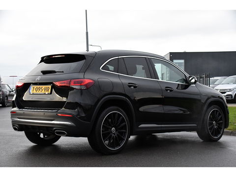 Mercedes-Benz GLA 250 e AMG Line Adaptieve Cruise, Virtual, 360 Camera, Burmeister, Carplay, Stoelverwarming, LED, Uniek!