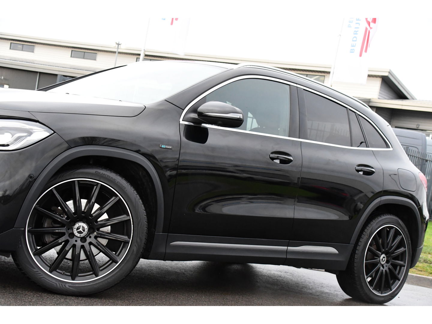 Mercedes-Benz GLA 250 e AMG Line Adaptieve Cruise, Virtual, 360 Camera, Burmeister, Carplay, Stoelverwarming, LED, Uniek!