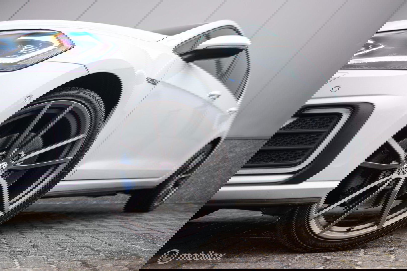 Volkswagen Golf 7.5 GTE PHEV | Pretoria's | Virtual cockpit | LED | Stoelverwarming | NAP NL auto | winter + zomer set |