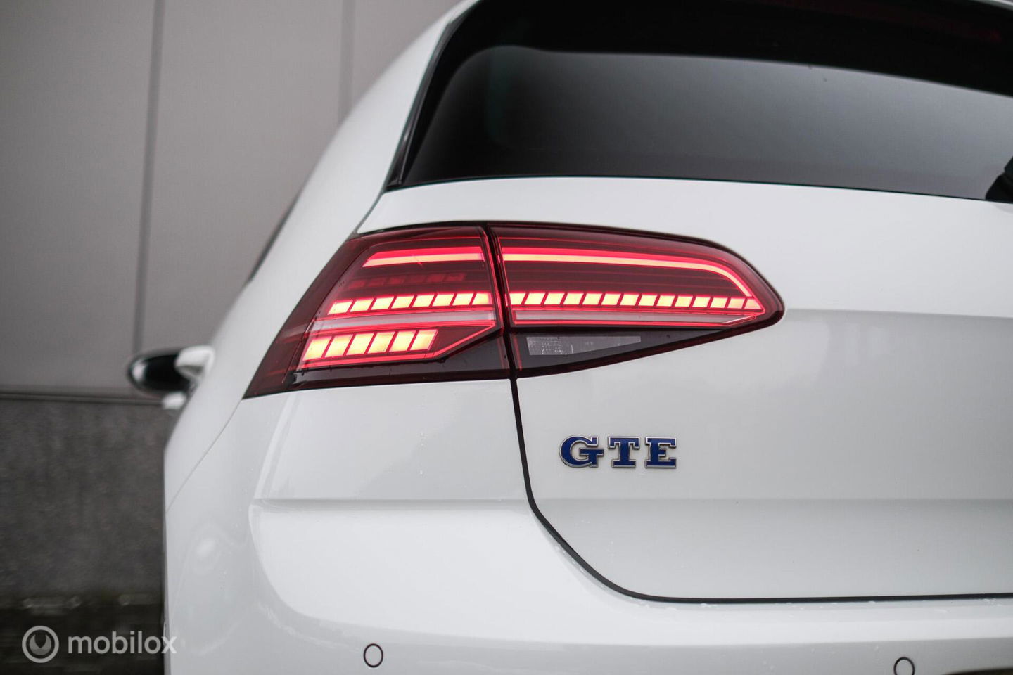 Volkswagen Golf 7.5 GTE PHEV | Pretoria's | Virtual cockpit | LED | Stoelverwarming | NAP NL auto | winter + zomer set |