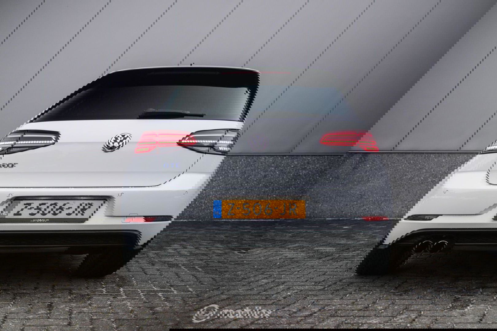 Volkswagen Golf 7.5 GTE PHEV | Pretoria's | Virtual cockpit | LED | Stoelverwarming | NAP NL auto | winter + zomer set |