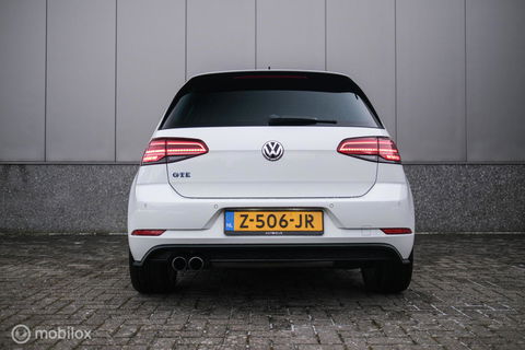 Volkswagen Golf 7.5 GTE PHEV | Pretoria's | Virtual cockpit | LED | Stoelverwarming | NAP NL auto | winter + zomer set |
