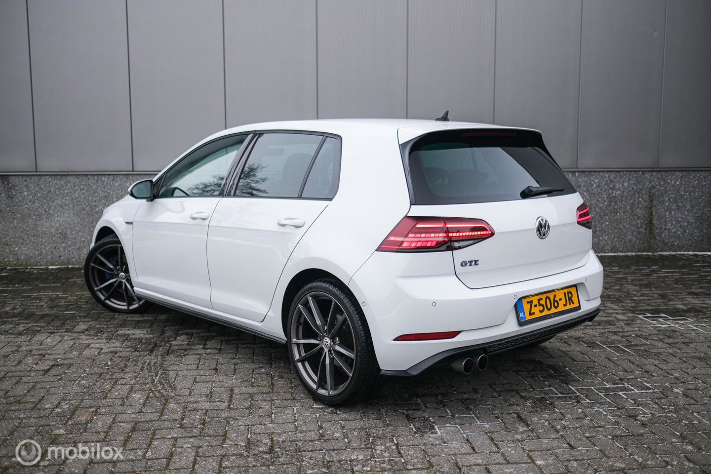 Volkswagen Golf 7.5 GTE PHEV | Pretoria's | Virtual cockpit | LED | Stoelverwarming | NAP NL auto | winter + zomer set |