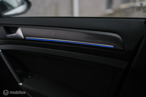 Volkswagen Golf 7.5 GTE PHEV | Pretoria's | Virtual cockpit | LED | Stoelverwarming | NAP NL auto | winter + zomer set |
