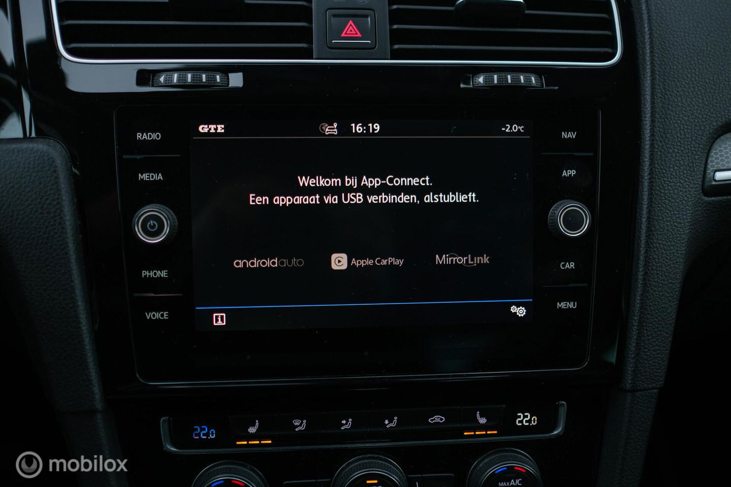 Volkswagen Golf 7.5 GTE PHEV | Pretoria's | Virtual cockpit | LED | Stoelverwarming | NAP NL auto | winter + zomer set |