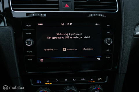 Volkswagen Golf 7.5 GTE PHEV | Pretoria's | Virtual cockpit | LED | Stoelverwarming | NAP NL auto | winter + zomer set |