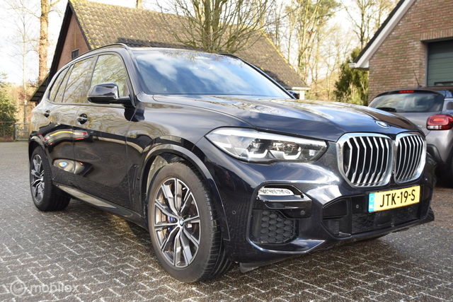 BMW X5 - 4.5E M Sport Pano Komfortstoelen hybrid Aut