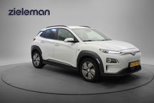 Hyundai Kona - Electric Premium 64 kWh Fase 3 - Carplay, Camera, Leer, Stoelverw. SOH 97,1%