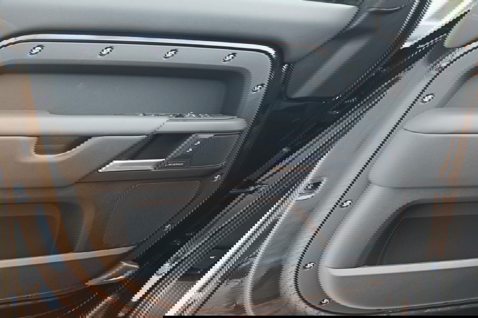 Land Rover Defender 110 2.0 P300e 110 X-Dynamic HSE